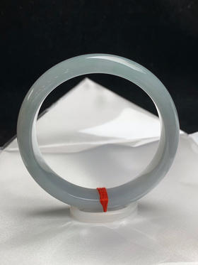 620585，57圈口，糯化蓝底正圈平安镯，底子胶润，窄条形