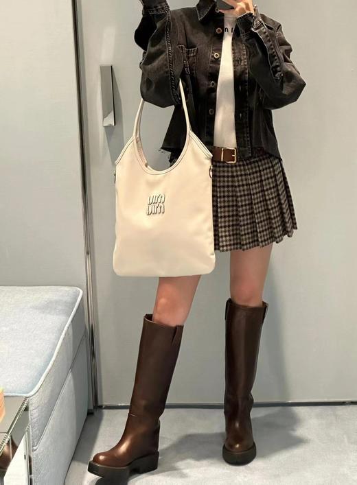 缪缪 伊势丹限定款腋下包 Isetan Popup 推出的限定版，“ivy miu”系列（LZ） 商品图4