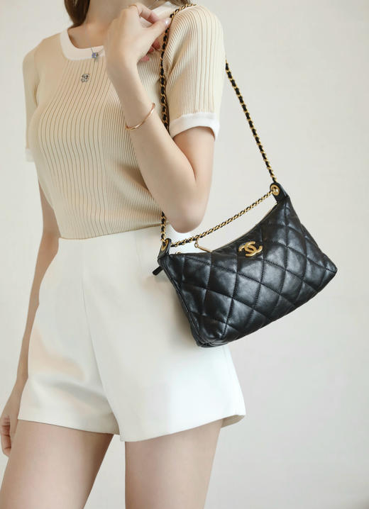 香奈儿 春夏 金币链条饺子包 黑色（LZ） 商品图9