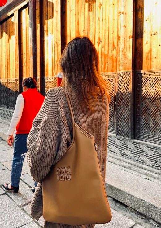 BT225-缪缪 IVY 金色五金配件刻字徽标 皮革 托特包Tote包购物袋手提包（BT*MM）7.22直播款 商品图10