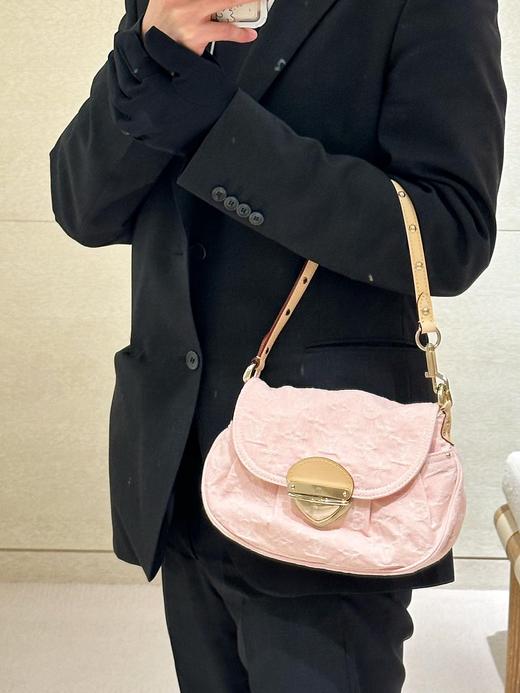 驴家 SUNSET 手袋斜跨单肩包 型号：M13347牛仔粉色(JPH) 商品图9