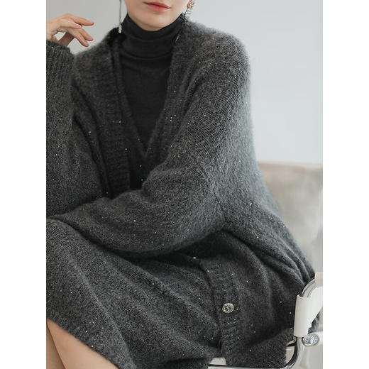 COCOBELLA高级灰细闪亮片加厚针织衫松弛感气质开衫外套MZ189 商品图3