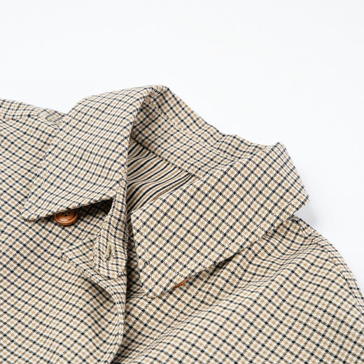 谜底细格纹风衣女士2025春新款复古翻领宽松双排扣外套257ME7301 商品图3