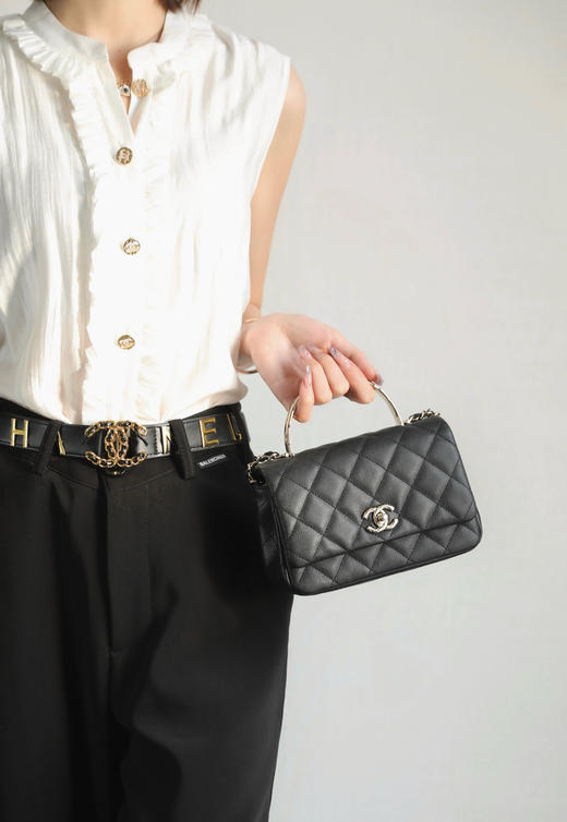 香奈儿 25s春夏 金属手柄口盖小号手拿斜挎包（LZ） 商品图9