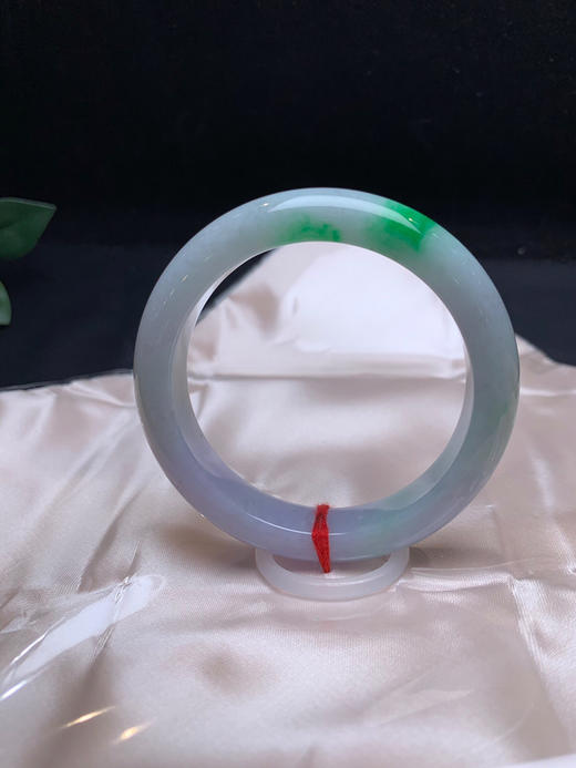 620582，53.5 春彩手镯，淡紫底飘一抹辣绿，清新秀气 商品图1