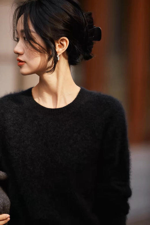 新增开衫、马甲~主打毛衣界的“皮草”拉毛2.0升级版！【岛精无缝一体工艺】 🔺95.7%澳洲塔斯马尼亚羊毛+4.3%山羊绒的黄金配比✨全球顶级毛料之一 商品图9