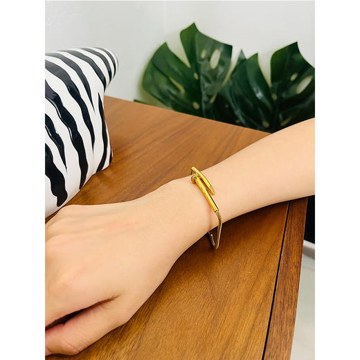 【可可私留】可盐可甜 螺钉手链|奶油樱桃手链 个性酷飒 时尚吸睛 温润雅致 甜美俏皮【非质量问题不退，谢谢理解】 商品图5