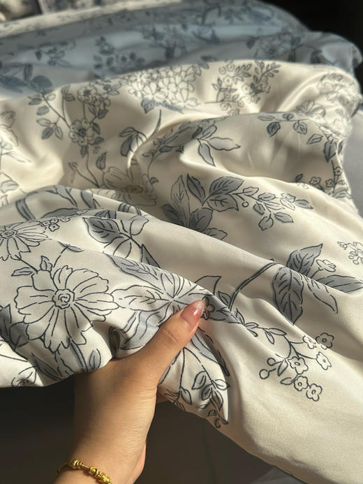 夏日裸睡天花板🌸整晚凉爽不闷汗❗️🍃【天丝锦缎四件套】✅ 商品图11