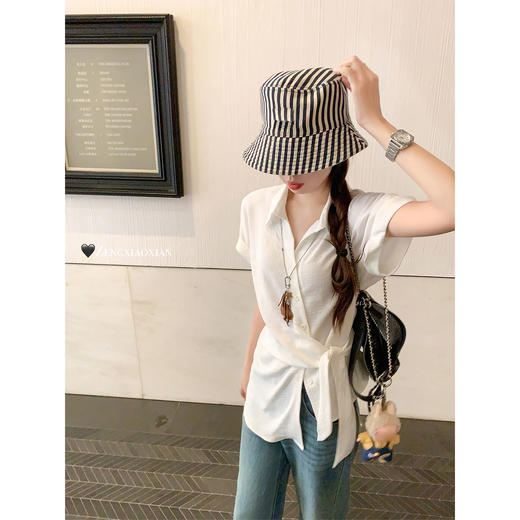 <曾小咸推荐>韩系白色绑带设计感显瘦短袖衬衫 商品图3