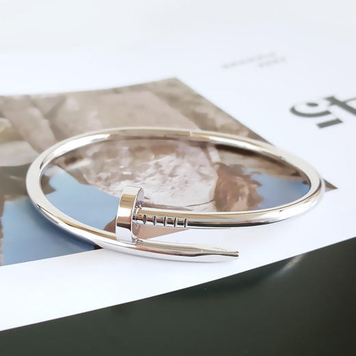 【95新】Cartier卡地亚Juste un Clou系列B604831818K白金粗版无钻钉子手镯18号中性款现售价：34300！110725AK02 商品图4