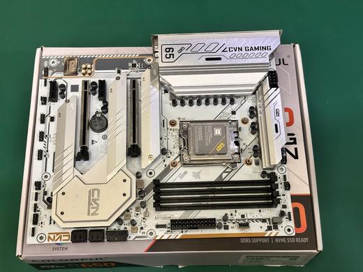 【顺丰到付】良品准新 华硕/技嘉RTX4060Ti猎鹰显卡 技嘉主板 商品图5