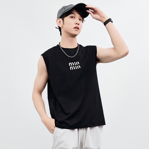 【新品上新】HX 夏季圆领微宽松背心C109520010101/02 商品图2