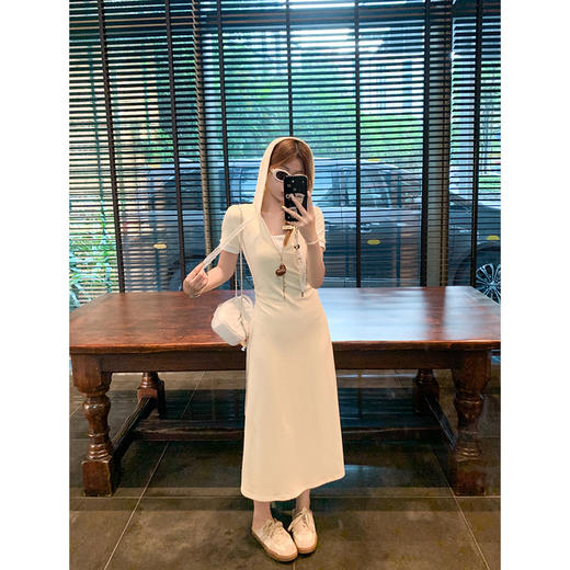<曾小咸推荐>韩系连帽修身显瘦V领连衣裙长裙 商品图3