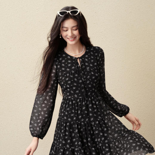 【严选】诗凡黎假日风碎花收腰雪纺连衣裙25秋新款法式浪漫显瘦系带蓬蓬裙7G7490791 商品图0