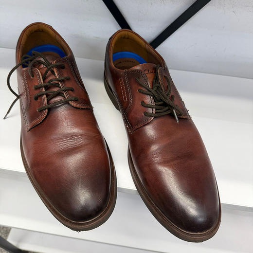 不退不换 瑕疵 鞋底磨损开胶 Clarks/其乐 男士系带休闲商务皮鞋 商品图0