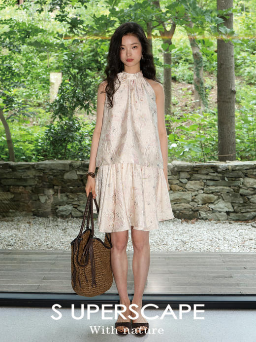 素舶 亚麻混纺挺括透气不变形珠光皱感提花立体手工花朵挂脖上衣 商品图2