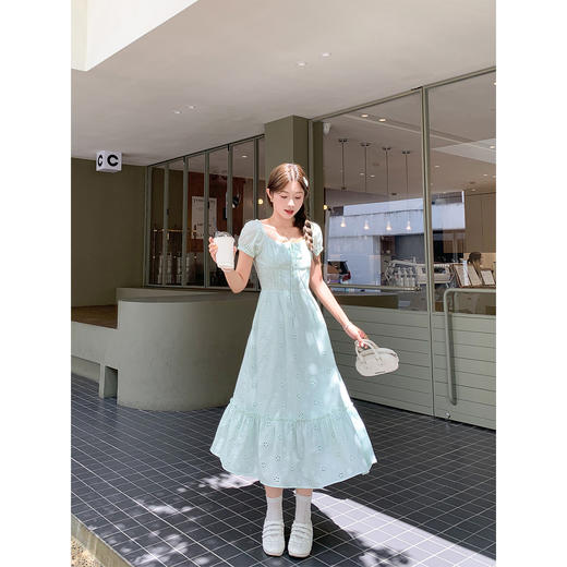 【折后再享2件88折】现货秒杀！微信打折价！绿色镂空花朵连衣裙 日常229.99 立减100 秒杀129.99！ 商品图1