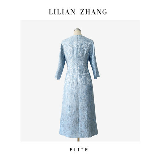 E“定制”——静奢风——风尚之选———  “蓝影逸姿”花苞领A摆裙 2501030 商品图1