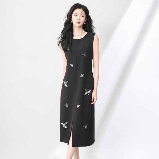 「高货wl」全新升级【铂金会员358/天猫479/差价121】(00553)洛诗琳优雅钉珠亮片连衣裙2025夏季圆领显瘦无袖背心裙 商品图0