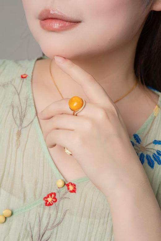 7天内发货，带权威检测证书💖【天然俄料蜜蜡】3款吊坠、3款戒指，戒圈开口可调节，金属为S925银镀18K金，聚会必备，搭配吸睛，挑选的均匀成色分享~ 商品图6