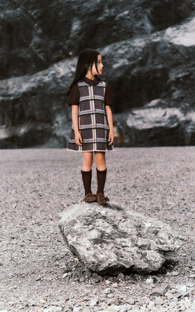 jnby   25年秋款  高筒袜  6P7N10200