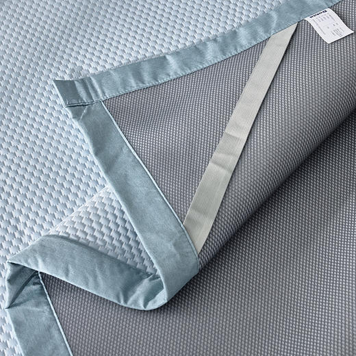 多喜爱 凉豆豆凉感席三件套-溪上【凉感值0.28超国标86%】 【A类面料】【有效抗菌】【四角绑带】【可水洗机洗】【柔软可折叠】按摩颗粒加厚三明治结构 商品图8