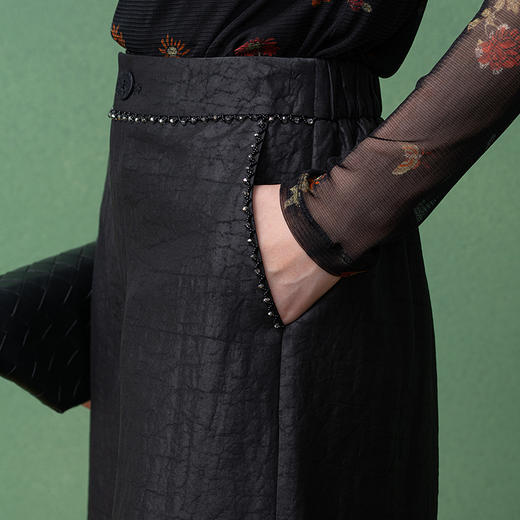 【林栖设计小店】（现货）【非遗香云纱】桑蚕丝阔腿裤手工串珠2025秋季新款裤子女T1953243 商品图6