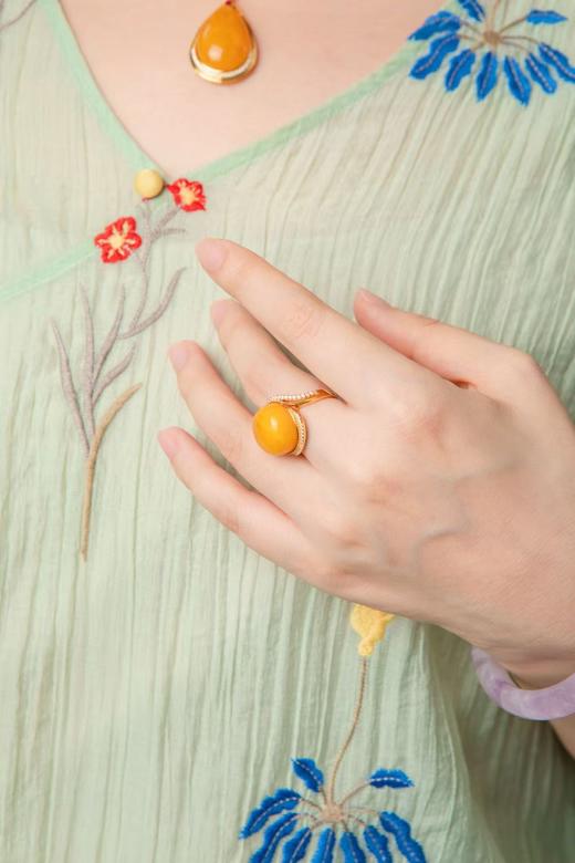 7天内发货，带权威检测证书💖【天然俄料蜜蜡】3款吊坠、3款戒指，戒圈开口可调节，金属为S925银镀18K金，聚会必备，搭配吸睛，挑选的均匀成色分享~ 商品图8