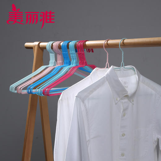 【批发】美丽雅 特惠装浸塑衣架6支装（颜色随机） 商品图3