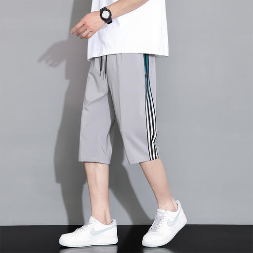 【超大码】【DH】大依优型大码七分裤冰丝美式休闲运动宽松过膝短裤潮牌男300斤 商品图1