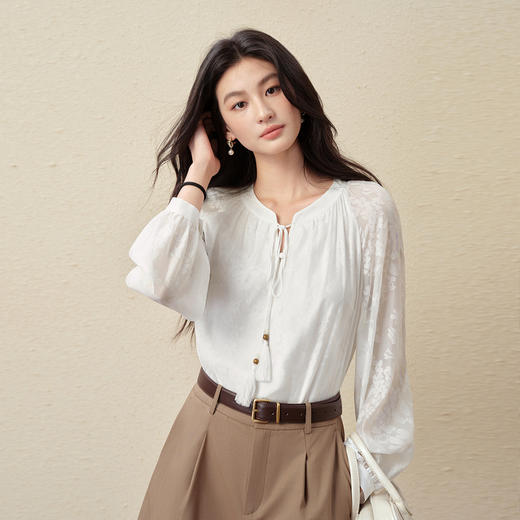 【严选】诗凡黎波西米亚风剪花流苏绳衬衫2025秋新款宽松法式气质小上衣女7G7320671 商品图0