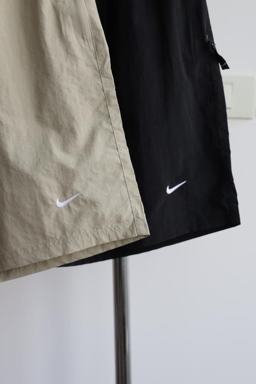 N.K 夏季 复古小Logo宽松防泼水休闲梭织运动短裤 DK393 商品图4