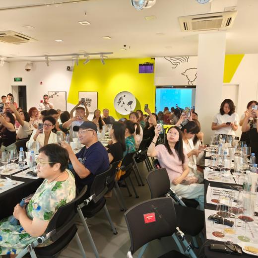 【甜久荟】葡萄酒品鉴会  有趣并有价值的沙龙活动 享受微醺带来的休闲和快乐 团建或者客情维护的选择 含酒 讲师和服务等 商品图4