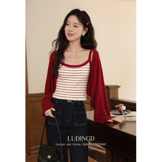 鹿向南「晨露玫瑰」法式复古红色针织开衫女早秋气质短款长袖外搭 商品图1