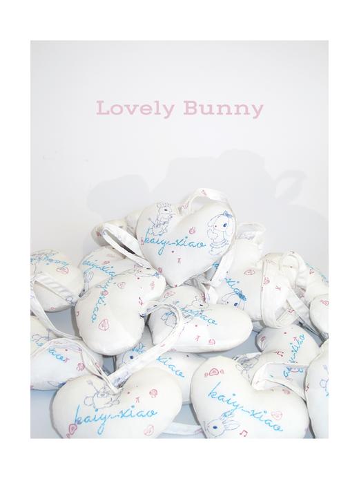 Kaiy Xiao 小兔子系列 爱心小抱枕挂件 商品图3