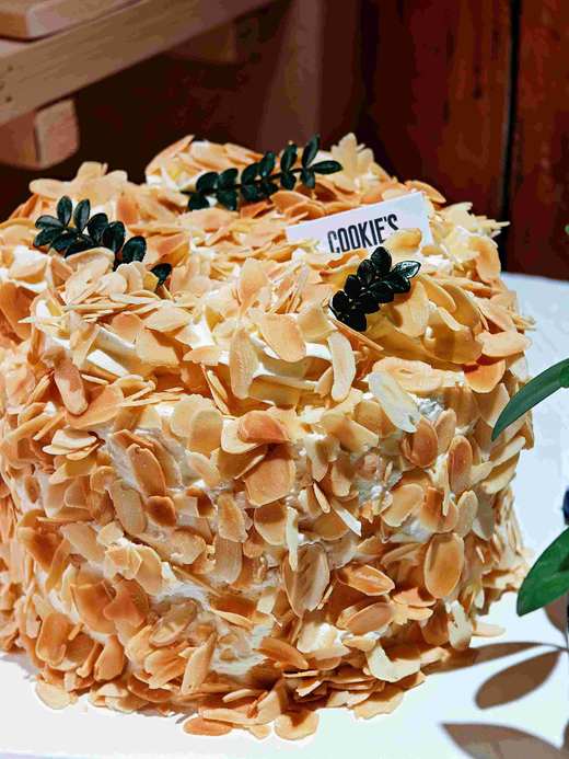 咸奶油焦糖杏仁蛋糕 商品图0