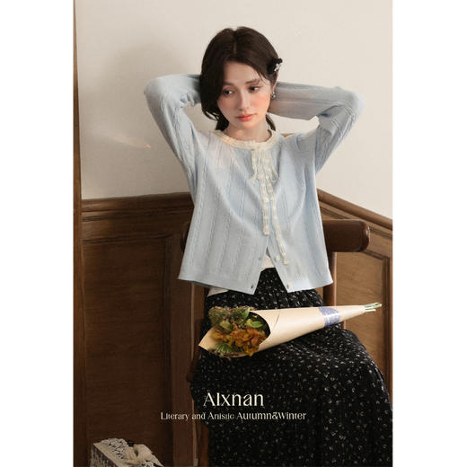 鹿向南「簌簌铃兰」法式蓝色拼色针织开衫外套女早秋长袖短款外搭 商品图0