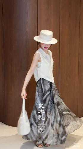 良木礼——晕染百褶裙