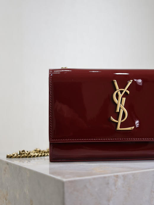 SAINT LAURENT圣罗兰 YSL KATE 古铜色金属配件内部开缝口袋 小牛皮 单肩斜挎包 小号 女款 红色（HH） 商品图2