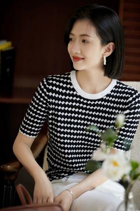 新款扬子毛纱天丝波浪条纹显瘦针织衫