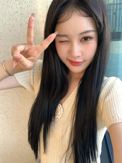 Read Nameless /手工钩织山茶花小香T 2025/7/24 商品图0