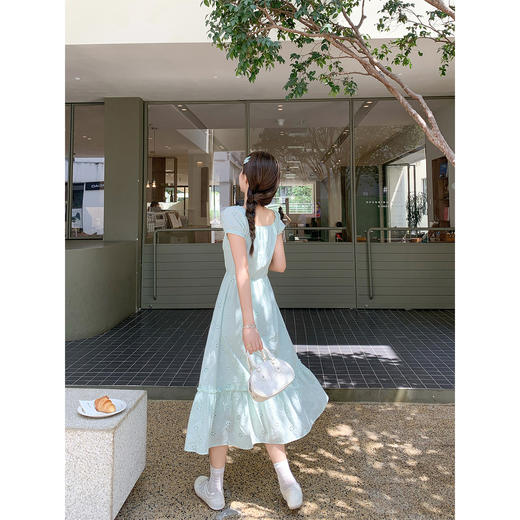 【折后再享2件88折】现货秒杀！微信打折价！绿色镂空花朵连衣裙 日常229.99 立减100 秒杀129.99！ 商品图4