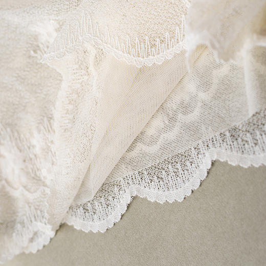 【林栖设计小店】提花吊带打底背心优雅多色蕾丝花边美背2025秋冬新款内搭上衣女1954101 商品图3