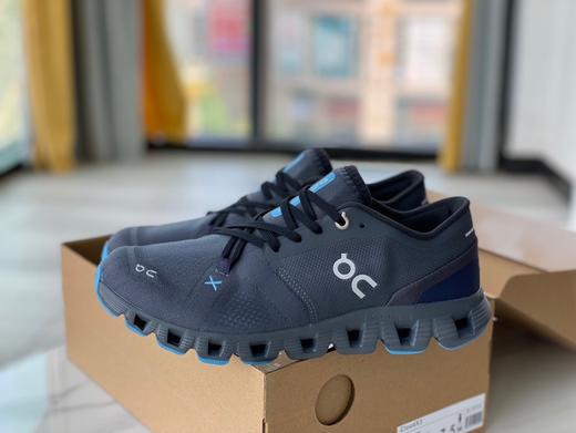 点此购买 On昂跑Cloud X 3男女款综合体能训练鞋 98 325063 商品图3