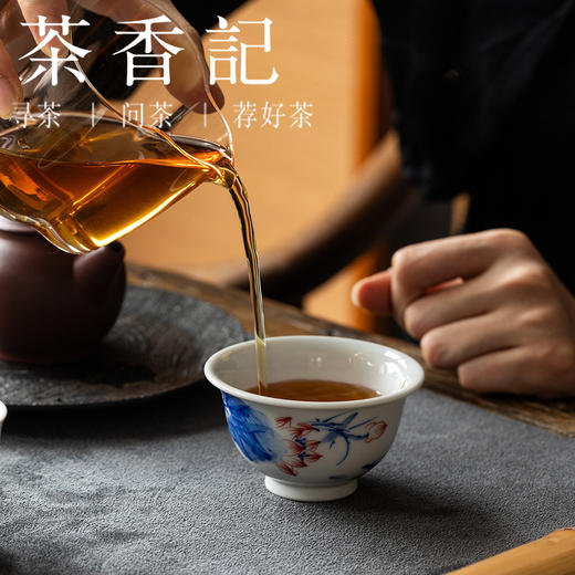 茶香记手绘荷花压手杯茶杯景德镇陶瓷品茗杯80ml茶室主人杯茶具 商品图3