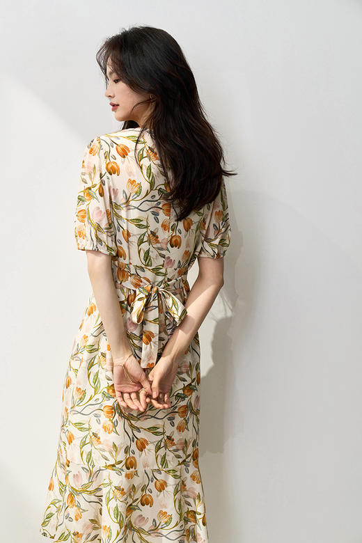 新款裙型郁金香印花鱼尾下摆收腰显瘦连衣裙 商品图7