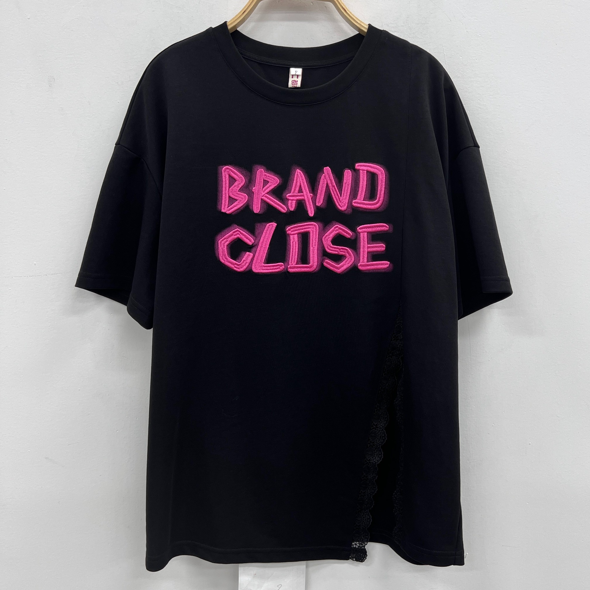 NC侧开叉拼蕾丝短袖T恤50504（黑）夏季152560030321