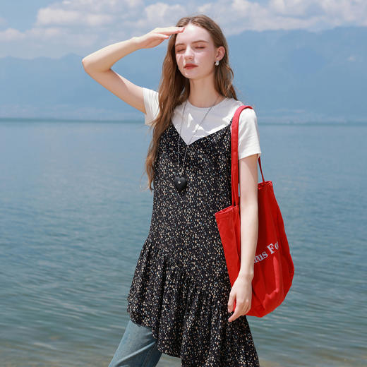 三彩2025秋季新款碎花吊带裙不对称连衣裙叠穿短裙M 商品图2