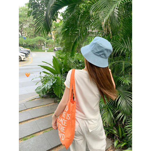 <曾小咸推荐>韩版百搭显瘦圆领短袖T恤女上衣 商品图4