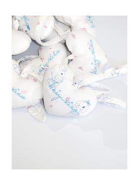 Kaiy Xiao 小兔子系列 爱心小抱枕挂件